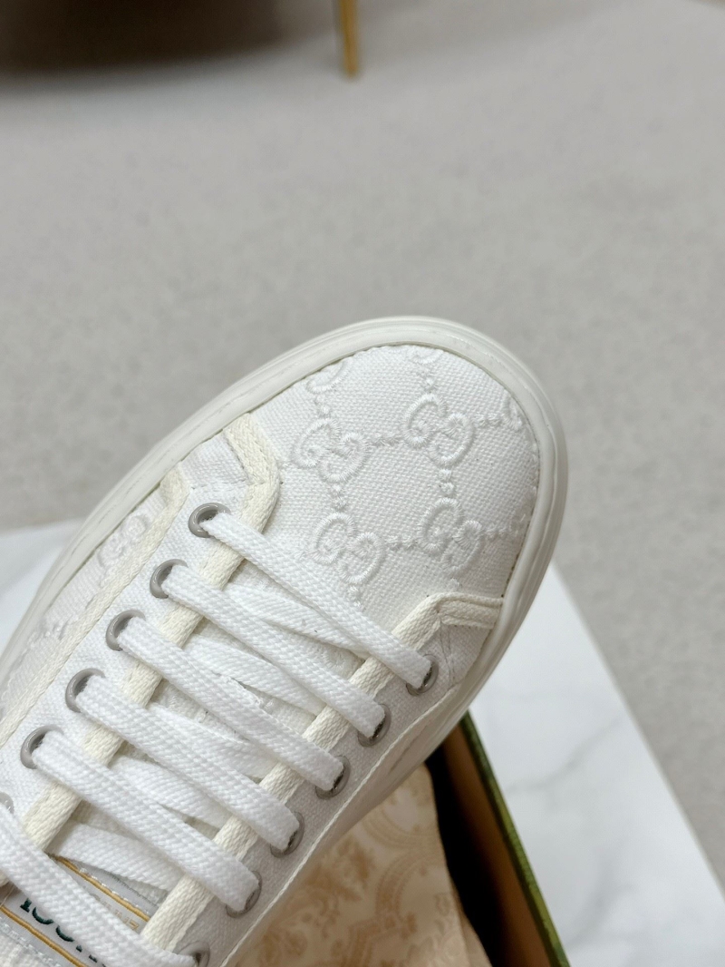 Gucci Casual Shoes